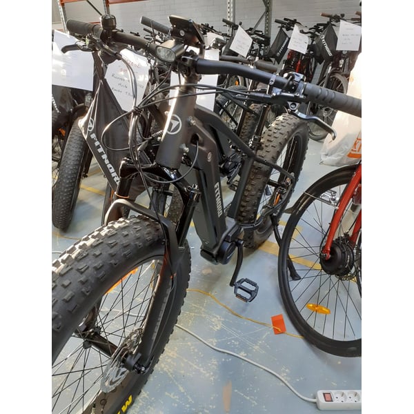 **OUTLET** FitNord Rumble 1000 Sähköfatbike 2024, musta (856 Wh tehoakku) 43 cm