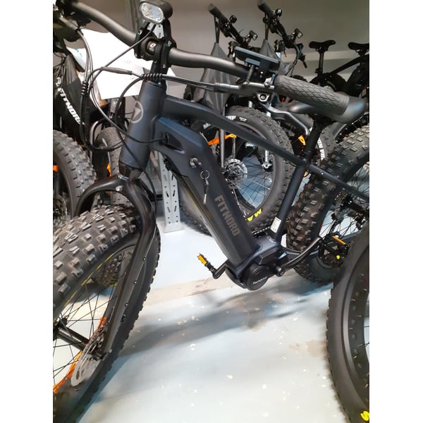 **OUTLET** FitNord Rumble 900 Sähköfatbike Limited Edition, musta (882 Wh tehoakku)  48 cm