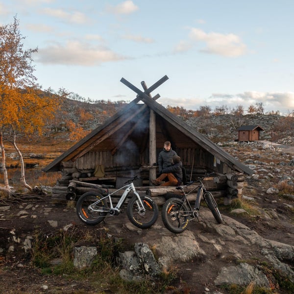 FitNord Rumble 900 Sähköfatbike, musta (882 Wh tehoakku)